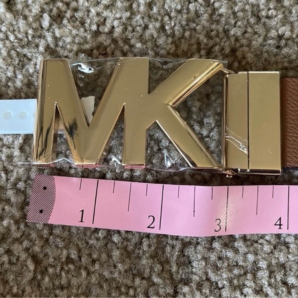 MICHAEL KORS Women’s Logo Reversible Genuine Leather Luggage & Pink Belt. NWT - Picture 12 of 16